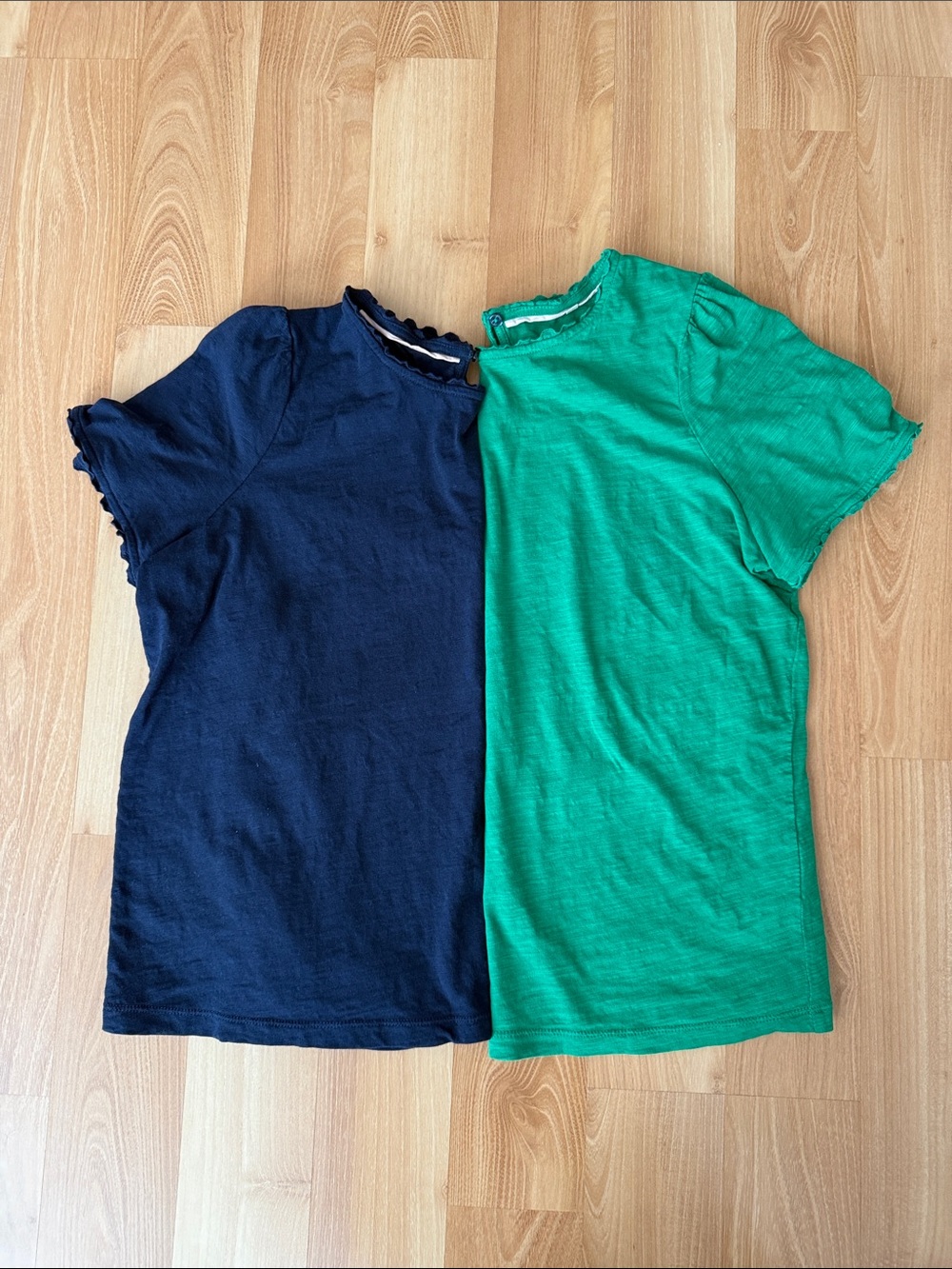 Boden Bundle of Two Tees— Navy & Green
